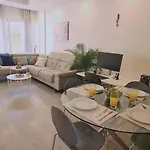 Downtown Retreat 펜션