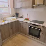 Downtown Retreat * 레메소스
