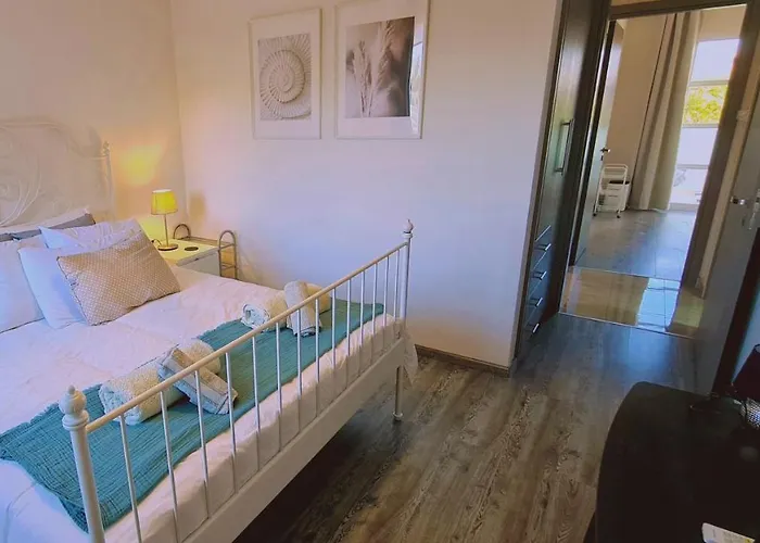 Downtown Retreat Tatil Evi