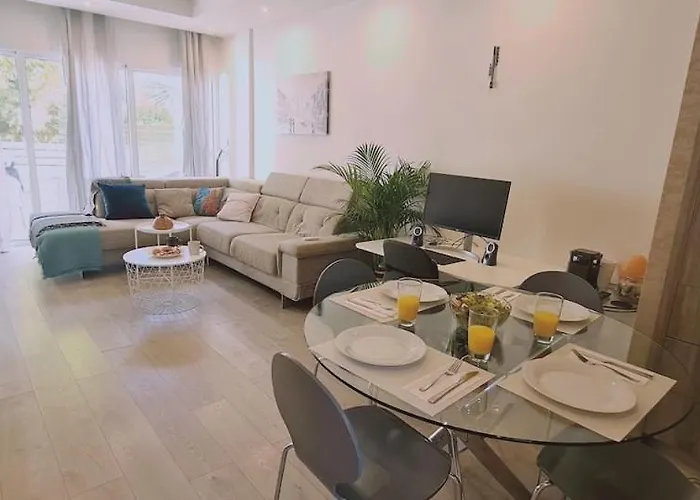 Downtown Retreat Tatil Evi