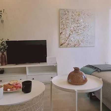 Σπίτι διακοπών Downtown Retreat Λεμεσός