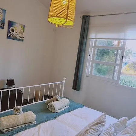 度假居 Downtown Retreat *