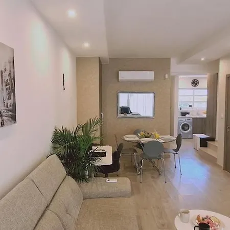 Σπίτι διακοπών Downtown Retreat Λεμεσός